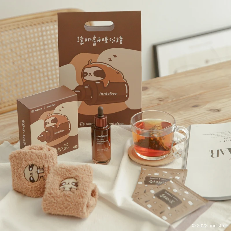 innisfree X 再睡五分鐘限量聯名禮盒。 innisfree X 再睡五分鐘限量聯名禮盒。