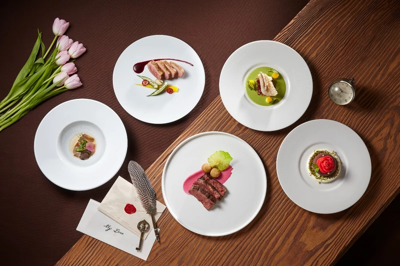 誠品行推出「時空情人套餐」