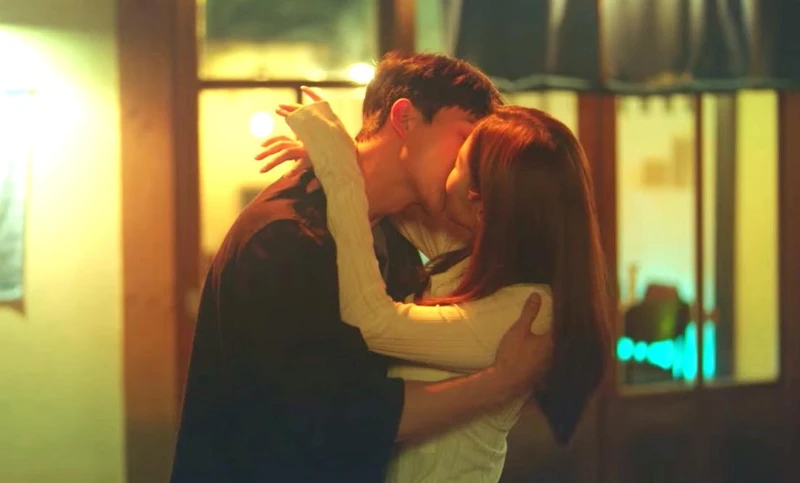 《氣象廳的人們》光速上演激情橋段 《氣象廳的人們》光速上演激情橋段