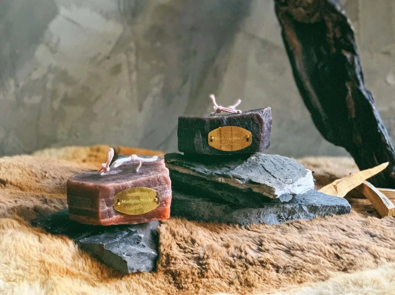 Modern Mode Café八週年紀念全手工香氛精油蠟燭。 Modern Mode Café八週年紀念全手工香氛精油蠟燭。