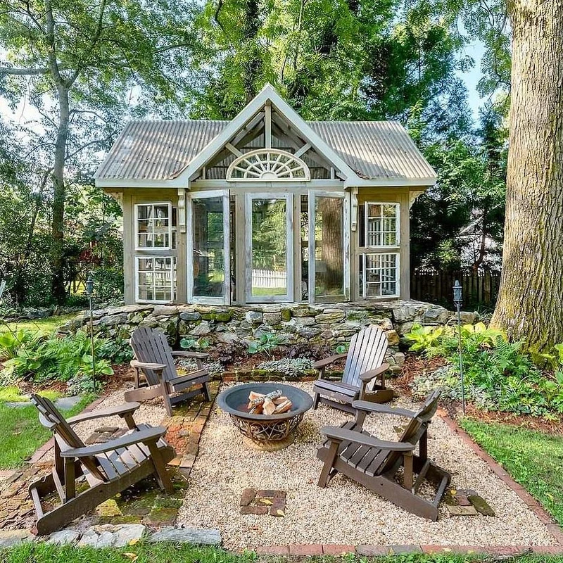 位於中庭的溫室空間。 位於中庭的溫室空間。