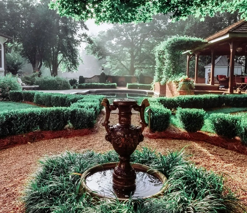 有廣大的庭園空間。 有廣大的庭園空間。