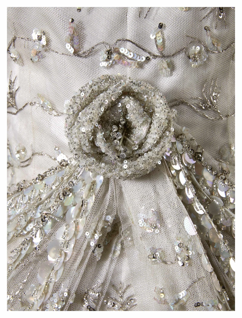 Crédit: Collection Dior Héritage, Paris. Photo © Laziz Hamani Crédit: Collection Dior Héritage, Paris. Photo © Laziz Hamani