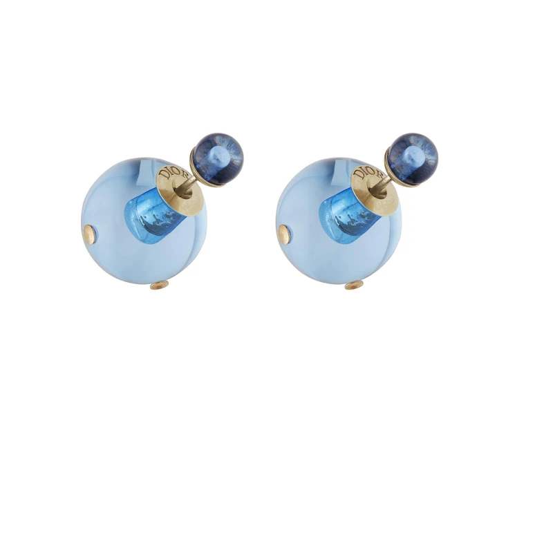 Dior Tribales 透明樹脂珍珠耳環,NT 18,500 Dior Tribales 透明樹脂珍珠耳環,NT 18,500