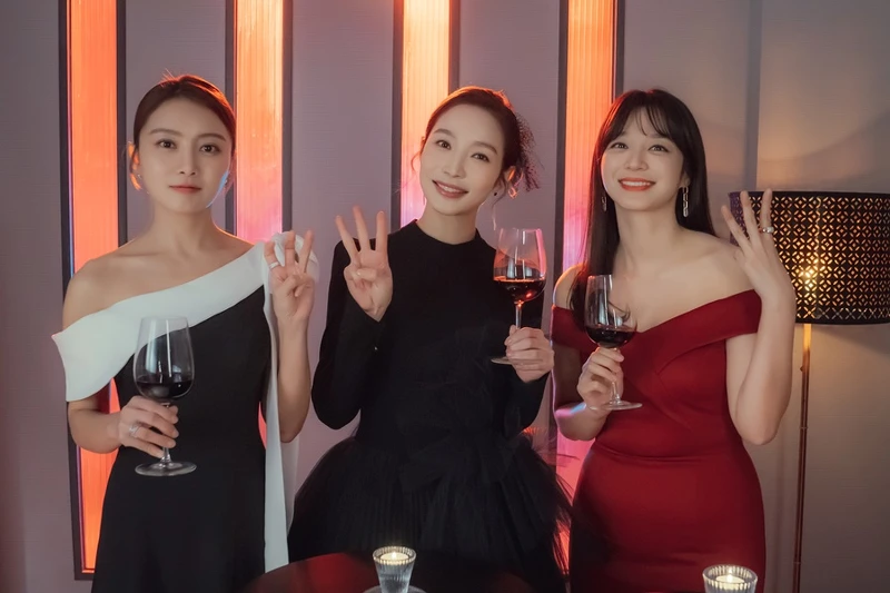 《婚詞離曲3》林惠英 李敏英 宋智因飾演外遇小三 《婚詞離曲3》林惠英 李敏英 宋智因飾演外遇小三