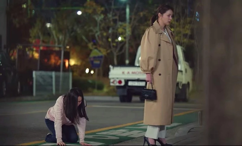 《三十九》美昭下跪為閨蜜守住短暫幸福 《三十九》美昭下跪為閨蜜守住短暫幸福