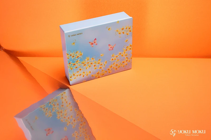 以台灣欒樹為發想的十週年紀念包裝。