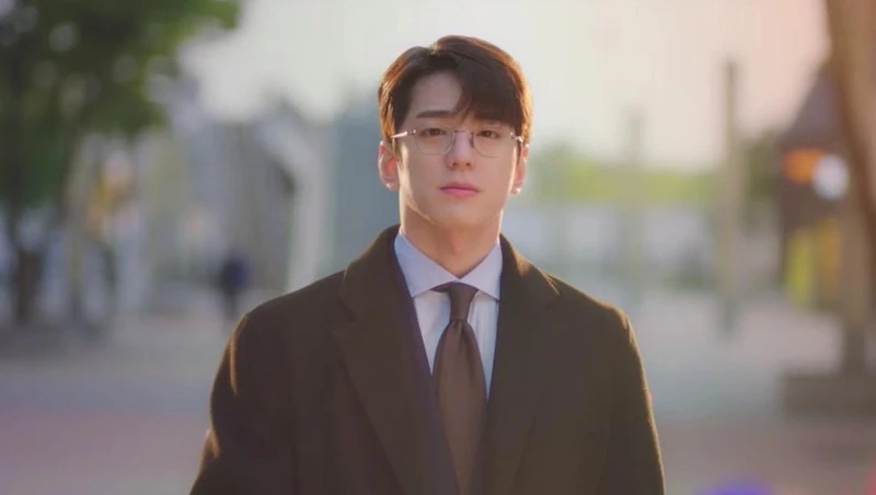 《社內相親》金旻奎帥度不輸安孝燮 《社內相親》金旻奎帥度不輸安孝燮