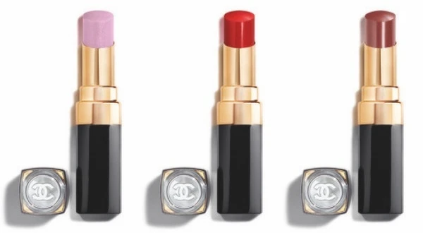 香奈兒2022珍珠光感限量彩妝系列COCO晶亮水唇膏(#168白柚、#170紅櫻桃、#172石榴),NT1,370 香奈兒2022珍珠光感限量彩妝系列COCO晶亮水唇膏(#168白柚、#170紅櫻桃、#172石榴),NT1,370