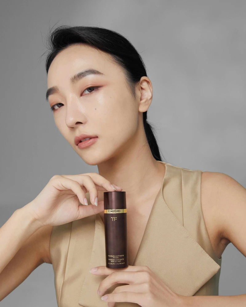 TOM FORD 時尚高訂濾鏡妝前乳30ml $2,850 TOM FORD 時尚高訂濾鏡妝前乳30ml $2,850