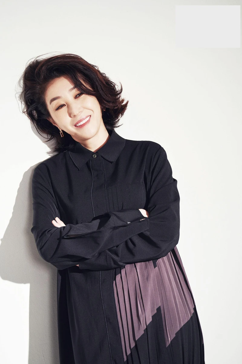 金美京展現美魔女魅力