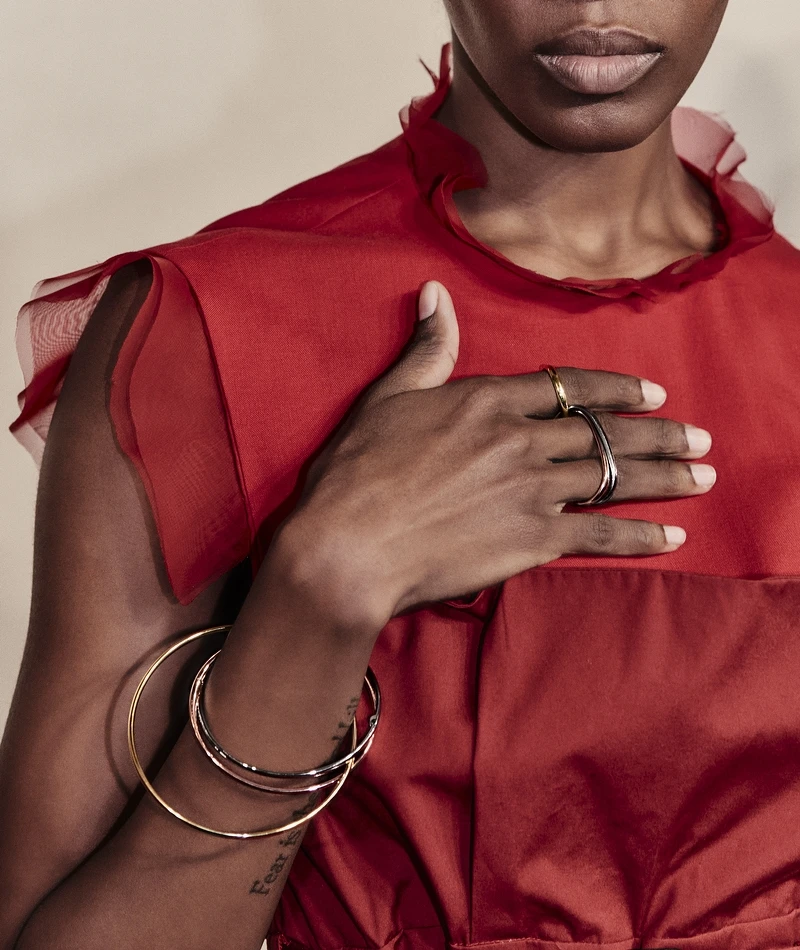 卡地亞X Sacai – Cartier Trinity阿部千登勢聯名限量作品細節 卡地亞X Sacai – Cartier Trinity阿部千登勢聯名限量作品細節