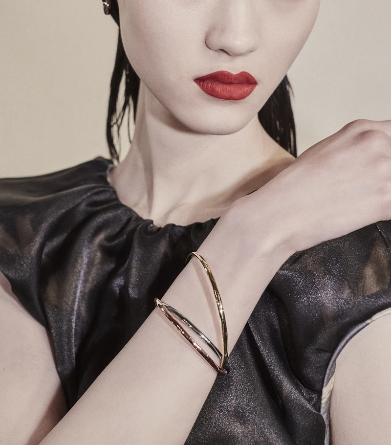 卡地亞X Sacai – Cartier Trinity阿部千登勢聯名限量作品細節 卡地亞X Sacai – Cartier Trinity阿部千登勢聯名限量作品細節