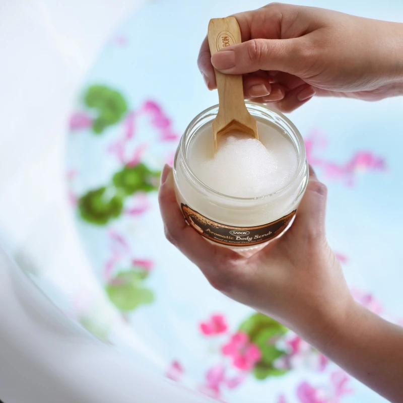 SABON天竺葵精油身體磨砂膏情境圖。