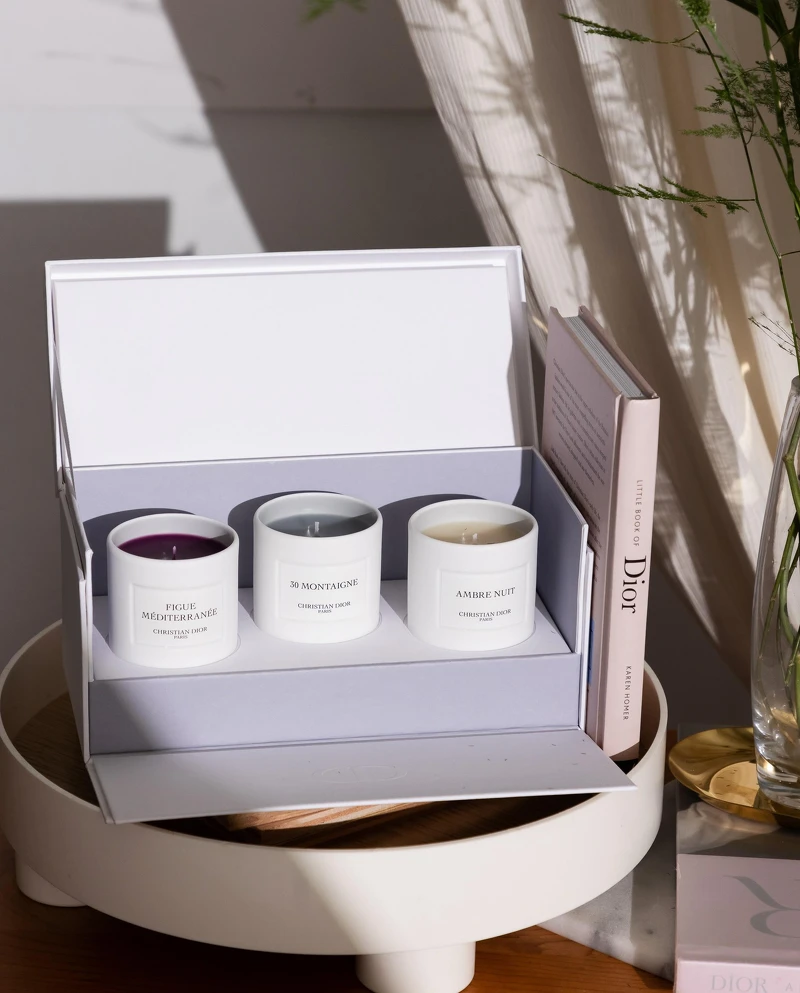 DIOR香氛世家《經典香氛迷你蠟燭禮盒3入組》NT$4300。 DIOR香氛世家《經典香氛迷你蠟燭禮盒3入組》NT$4300。