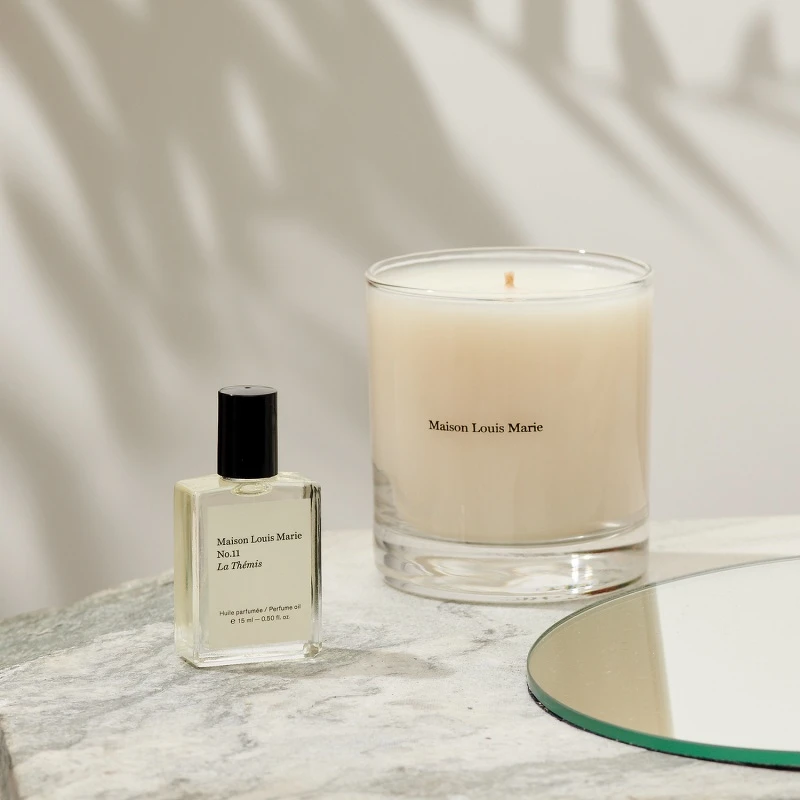 Maison Louis Marie香氛蠟燭(No.11 La Themis歸途),NT1,280、滾珠香氛油(No.11 La Themis歸途),NT1,980。 Maison Louis Marie香氛蠟燭(No.11 La Themis歸途),NT1,280、滾珠香氛油(No.11 La Themis歸途),NT1,980。