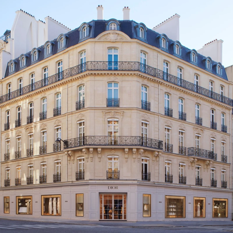 DIOR 30MONTAIGNE FACADE © Adrien Dirand