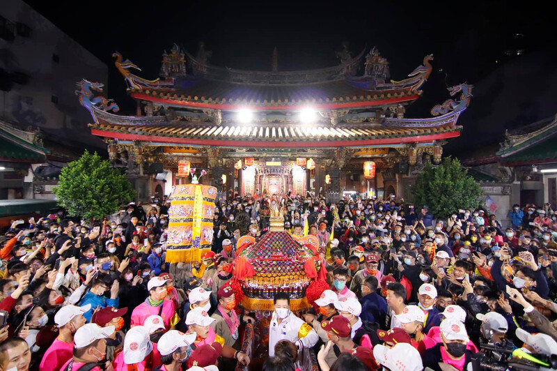 ▲每年大甲媽遶境都有許多信徒進香。(圖/翻攝自大甲鎮瀾宮Facebook粉絲專頁) ▲每年大甲媽遶境都有許多信徒進香。(圖/翻攝自大甲鎮瀾宮Facebook粉絲專頁)