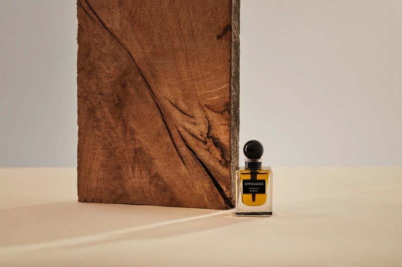 AMOUAGE巴卡尼蘭ATTAR精油VANILLA BARKA 12ml,NT17,380。 AMOUAGE巴卡尼蘭ATTAR精油VANILLA BARKA 12ml,NT17,380。