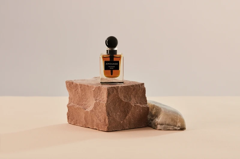 AMOUAGE羅里焚香ATTAR精油INCENSE RORI 12ml,NT17,380。 AMOUAGE羅里焚香ATTAR精油INCENSE RORI 12ml,NT17,380。