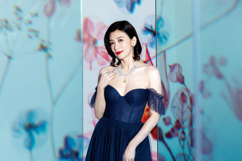 賈靜雯出席Tiffany 2022自然綺想高級珠寶展