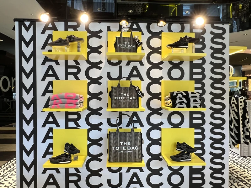 Marc Jacobs Monogram新光A11快閃店