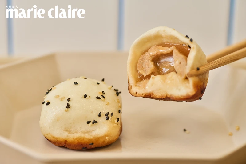 ▲植物肉生煎包能近似真肉的關鍵是「湯汁」。 ▲植物肉生煎包能近似真肉的關鍵是「湯汁」。