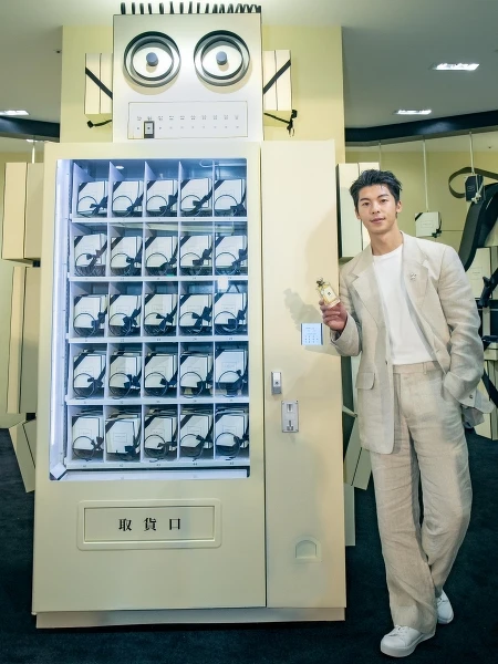許光漢以品牌好友身份出席Jo Malone London全球唯一實體JoBots禮物概念店開幕活動。
