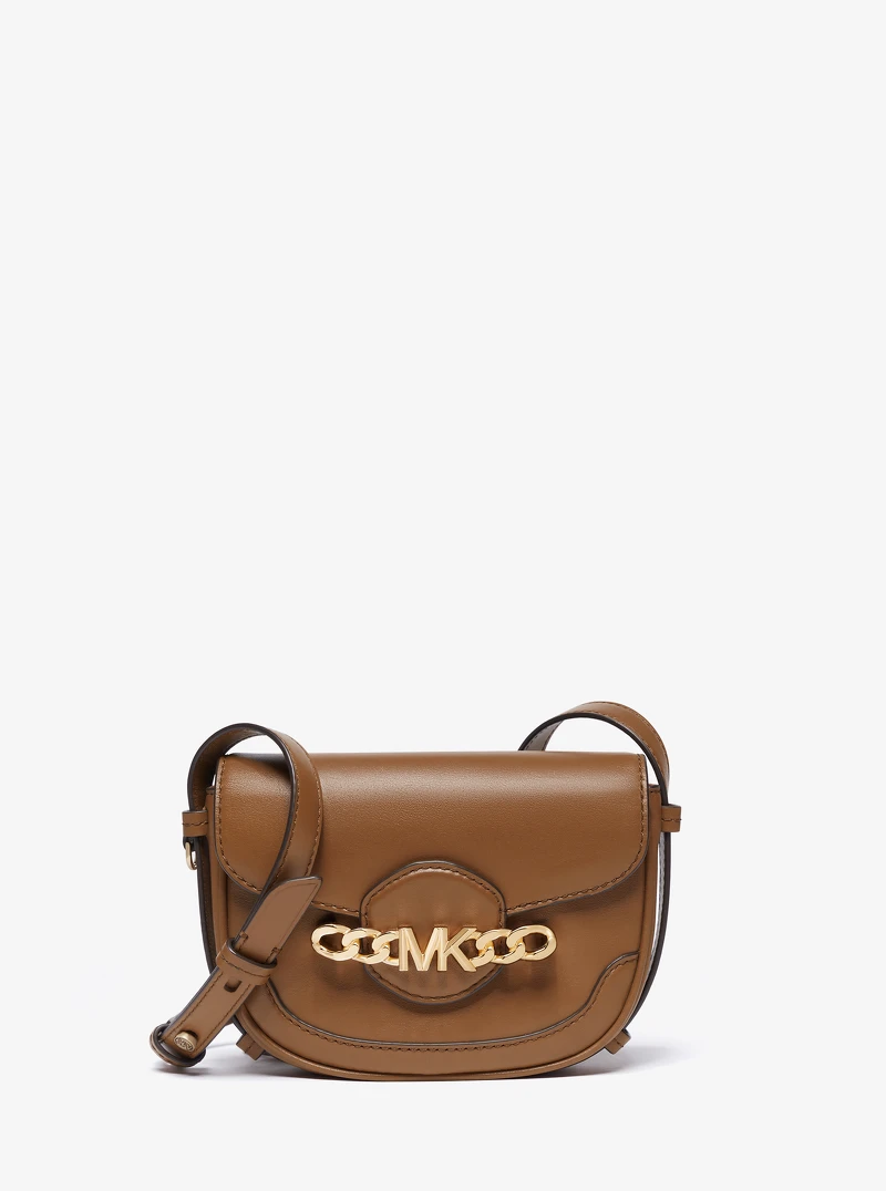 Michael Kors 駝色馬鞍包,NT16,300。 Michael Kors 駝色馬鞍包,NT16,300。