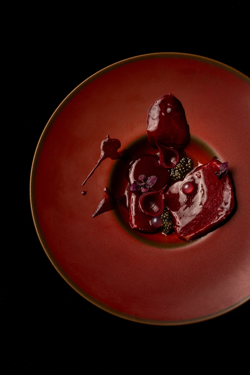 SURVIVAL OF THE FITTEST。 SURVIVAL OF THE FITTEST。