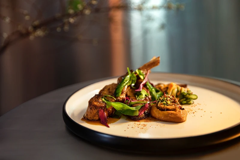 孜然小牛肋排。