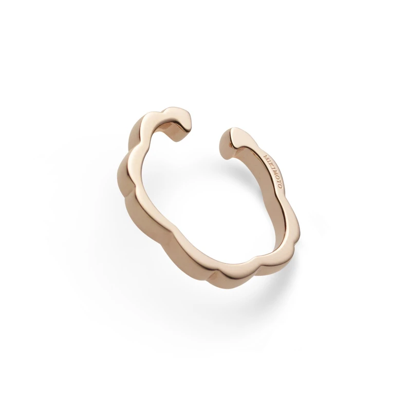 Mikimoto Cherry Blossom系列耳骨夾18K粉紅金。參考價格NT$ 17,000