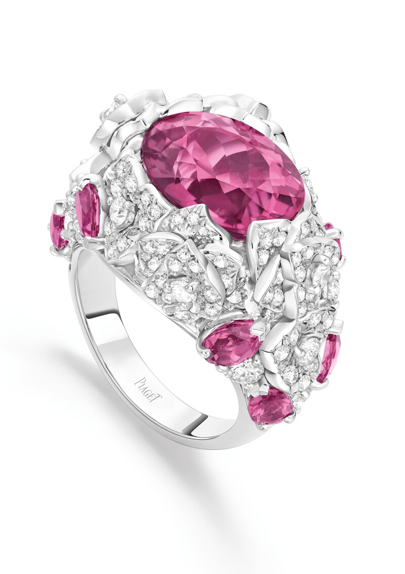 PIAGET Rose系列18K白金鑽石耳環 PIAGET Rose系列18K白金鑽石耳環