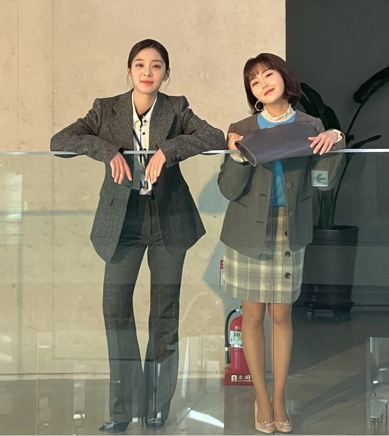 《社內相親》薛仁雅與徐惠媛私下互動親密