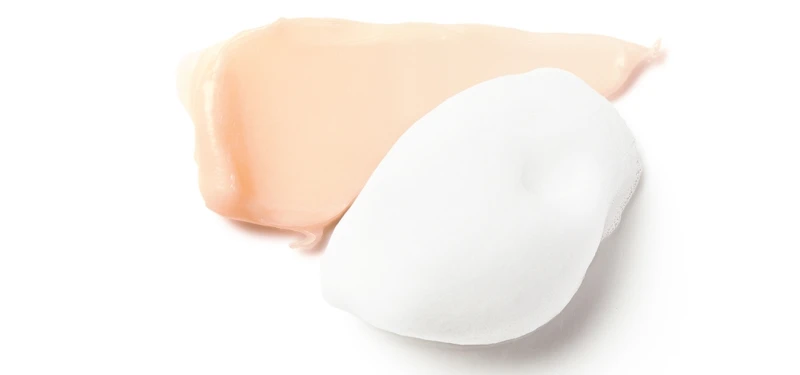 RMK粉紅泥膜皂霜質地示意圖。 RMK粉紅泥膜皂霜質地示意圖。