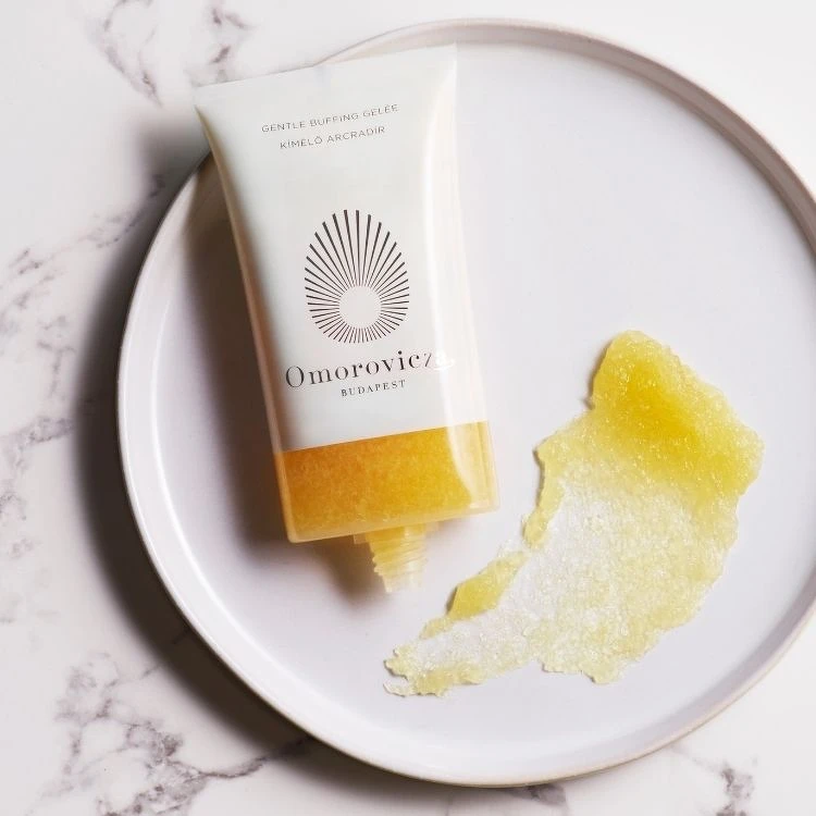 Omorovicza亮膚潔顏凝凍150ml,NT2,350。 Omorovicza亮膚潔顏凝凍150ml,NT2,350。