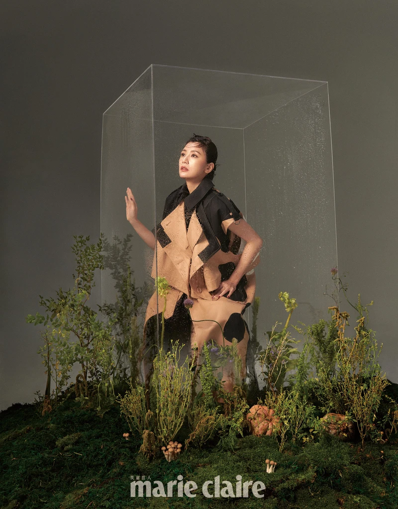 拼接背心風衣,Burberry。 拼接背心風衣,Burberry。