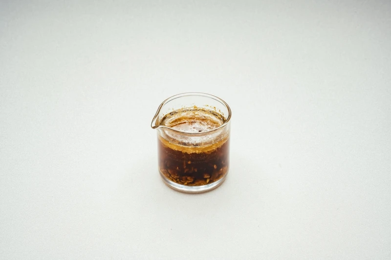 蒜味滷肉汁。 蒜味滷肉汁。