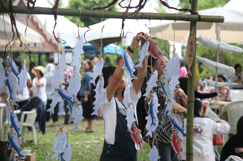除了飲食攤位,更有海洋生態食育活動。 除了飲食攤位,更有海洋生態食育活動。