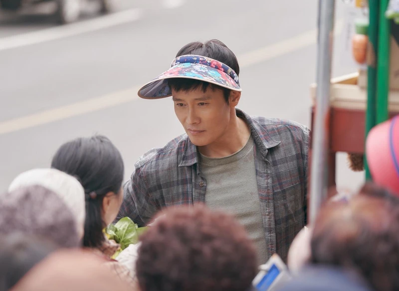 《我們的藍調時光》李秉憲 飾演 李東錫 《我們的藍調時光》李秉憲 飾演 李東錫