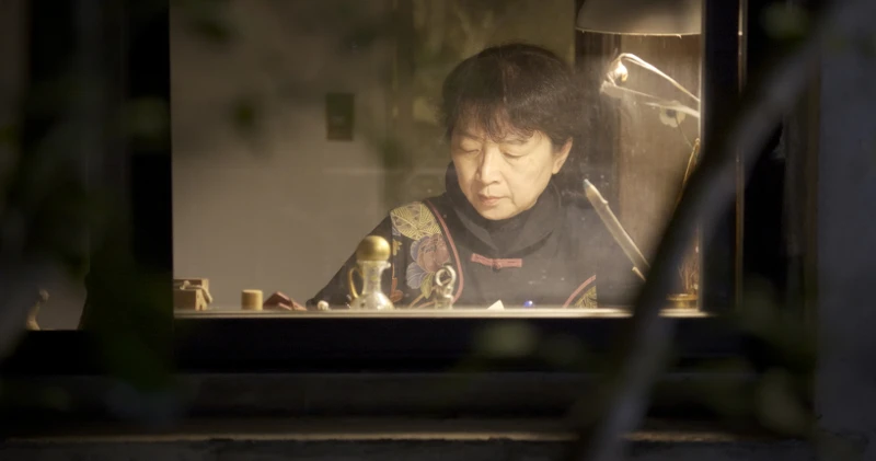 ▲朱天文至今仍在家中以紙本創作。(圖/目宿媒體提供) ▲朱天文至今仍在家中以紙本創作。(圖/目宿媒體提供)