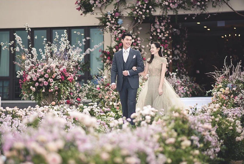 玄彬、孫藝珍 HD婚照如童話故事 玄彬、孫藝珍 HD婚照如童話故事