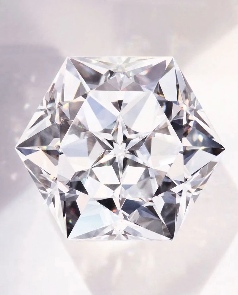 孫藝珍婚紗+婚禮的珠寶耳環行頭來自Chaumet