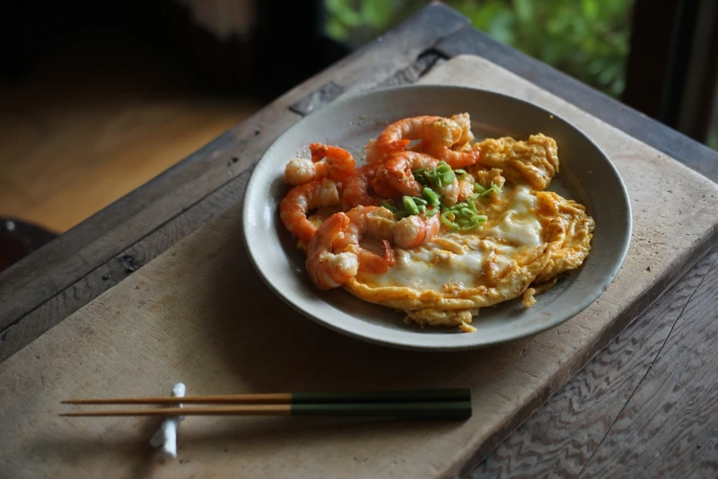 蝦仁髒蛋,從選蝦、剝蝦殼再到煉蝦油教起,家常菜也有很多美味小秘訣。 蝦仁髒蛋,從選蝦、剝蝦殼再到煉蝦油教起,家常菜也有很多美味小秘訣。