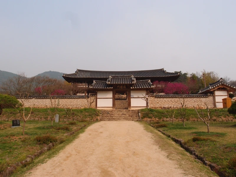 屏山書院。