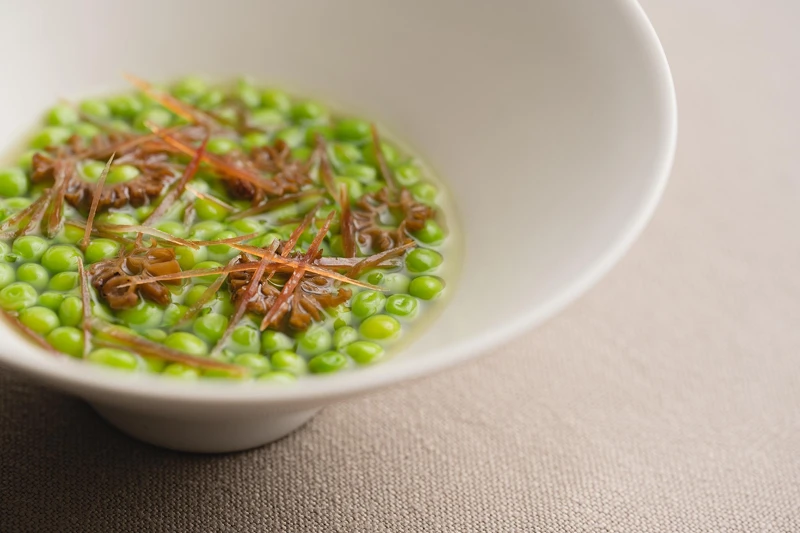 甜豆、山羊起司燉奶、陳年火腿