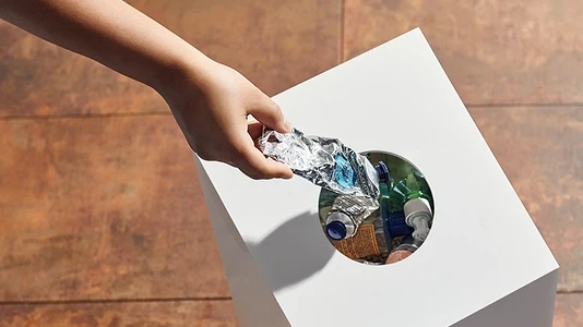 L'OCCITANE回收空瓶愛地球。