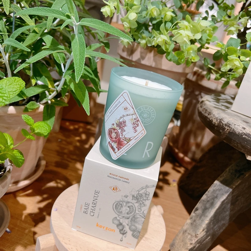 kerzon植物標本系列香氛蠟燭(秋旬漿果BAIE CHARNUE)190g，NT1,600。
