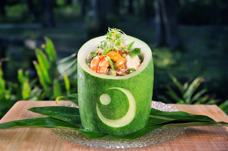 冬瓜琥珀果凍涼風蕎麥麵。 冬瓜琥珀果凍涼風蕎麥麵。