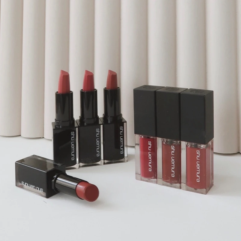 SHU UEMURA植村秀慵懶日落唇產品情境。 SHU UEMURA植村秀慵懶日落唇產品情境。